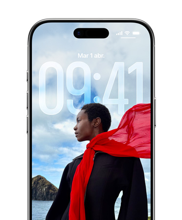 Pantalla bloqueada de un iPhone muestra la hora adaptada a la foto de la pantalla bloqueada