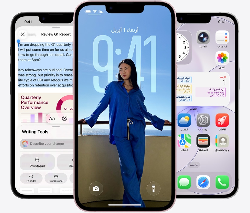 ثلاثة أجهزة iPhone 17e، الجانب الأمامي الخارجي، لقطة شاشة تعرض أدوات الكتابة قيد الاستخدام، شاشة القفل تعرض صورة شخص، وتطبيق الرسائل يرسل رسائل عبر القمر الصناعي