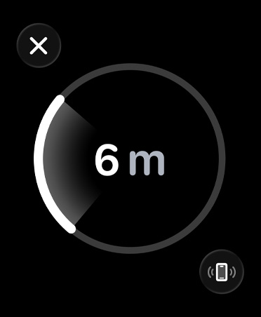 Rastreo Preciso, una barra de progreso blanca rodea la distancia estimada hasta un iPhone