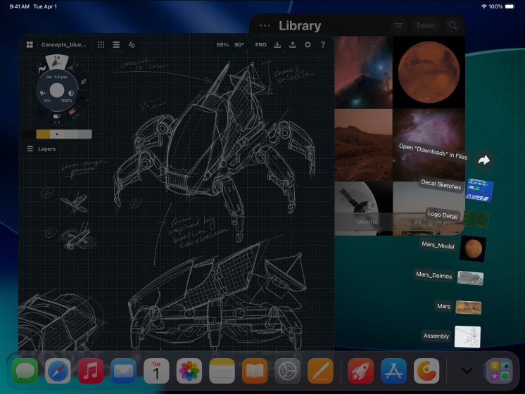 Tri uređaja iPad Pro, prednja strana, pejzažna orijentacija, svemirski crna boja, olovka Apple Pencil Pro položena na gornji rub iPada Pro, tri zaslona prikazuju aplikaciju za uređivanje fotografija s otvorenim projektima modela na crvenoj pozadini, skice mehaničkih dizajna s alatima za podešavanje boja, medijateka fotografija, lepezasti prikaz datoteka iz mape za preuzimanja, softver za trodimenzionalno modeliranje s geometrijskim oblicima te rukom pisane bilješke i formule